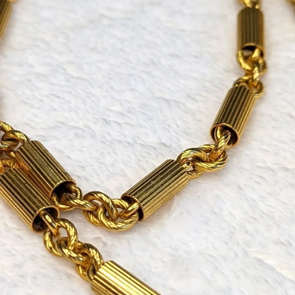 Vintage 1970's Goldtone 58" Chain Necklace with Ribbed Barrell Beads - Picture 9 of 13